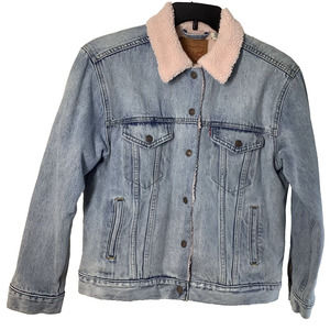 Levis Pink Sherpa Fleece Lined Size Medium Woman’s Denim Trucker Jacket Blue
